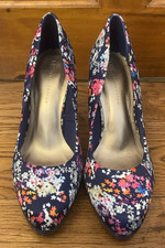 Ladies MARKS AND SPENCER M&S Collection Insolia navy floral shoes size 7 / EU 40