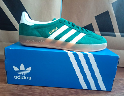 Brand new adidas originals - new,