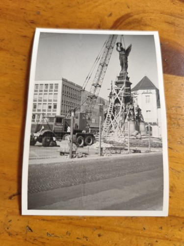 Photo truck tractor crane