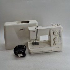Janome 7025 Sewing Machine