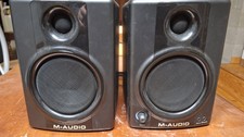 M-AUDIO AV 40 POWERED