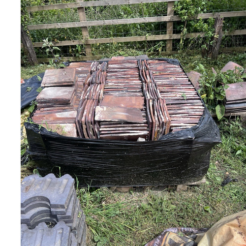 Reclaimed clay roof tiles - reclaimed,
