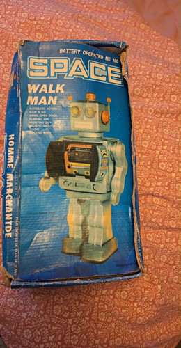 Space walk man vintage - space, battery