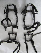 ADJUSTABLE METAL CRAMPONS