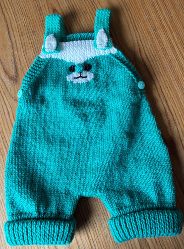 Brand new hand knitted baby - new,