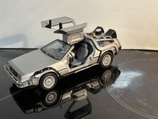 NEW Welly Diecast 1:24