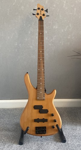 Stagg string bass guitar - bass,