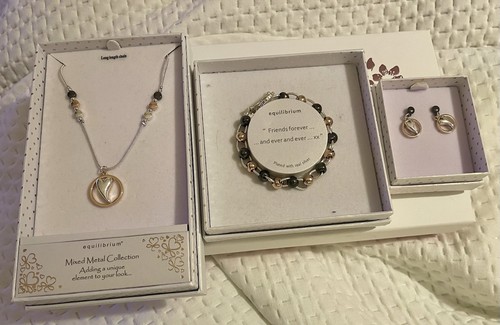 Equilibrium matching necklace - matching,