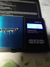 ANTIQUE 9 CARAT GOLD BROOCH