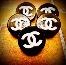 5 Chanel Buttons , 21mm, Black