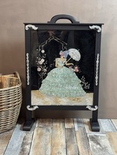 Elegant Glass Etching Fire Screen – Black Oak Frame with Silver Accents