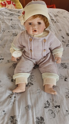 Genuine porcelain doll - porcelain, lee