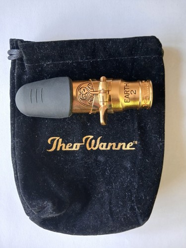Theo wane earth alto - theo,