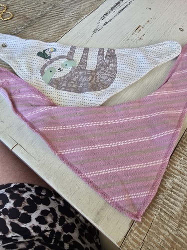 Baby bibs - 2,