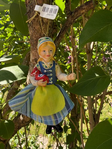 Kurt adler resin hand - 5",