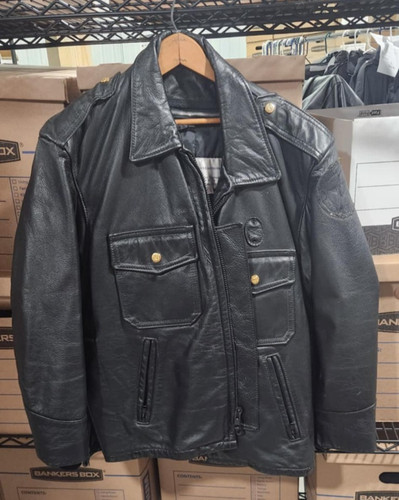Pre owned taylor s - pre, taylor's