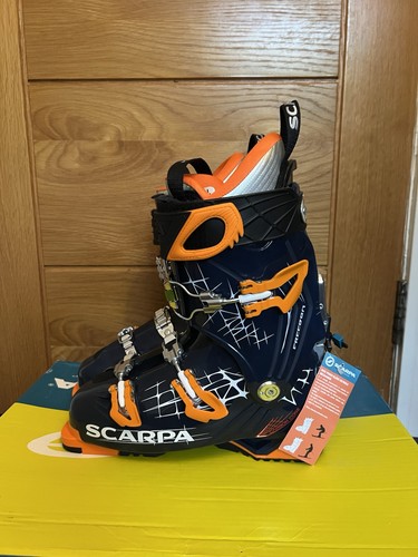 Scarpa freedom ski boots - 26.0,