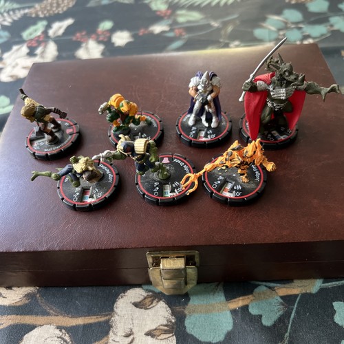 Heroclix red circles - red, judge