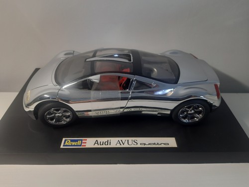 Audi avus quattro - 1:18, quattro.