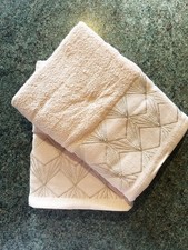 Pair of 550 gsm Hand Towels