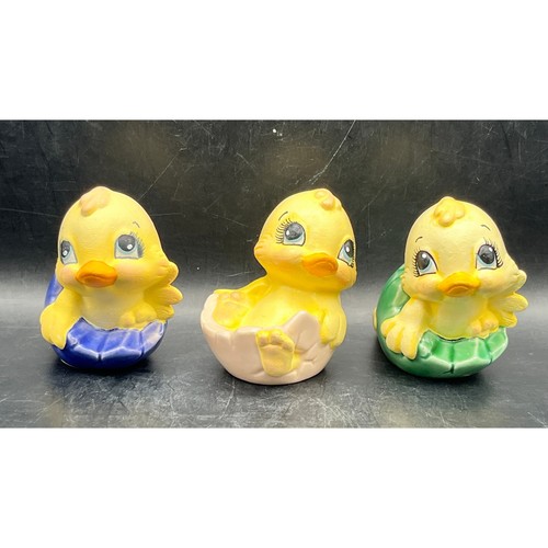 Vtg ceramic hatching easter - ceramic,