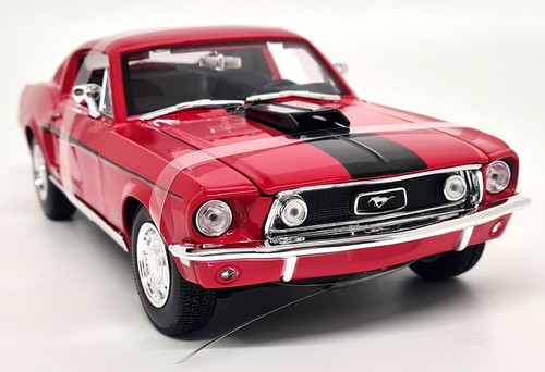Maisto ford mustang gt - maisto,