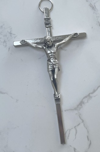 Metal crucifix wall - .25",