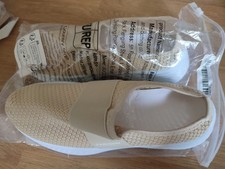 ✨ SALE ✨ Canvas Style Shoes - Beige/White - Size UK 6