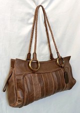 Jones Bootmaker Vintage Y2K