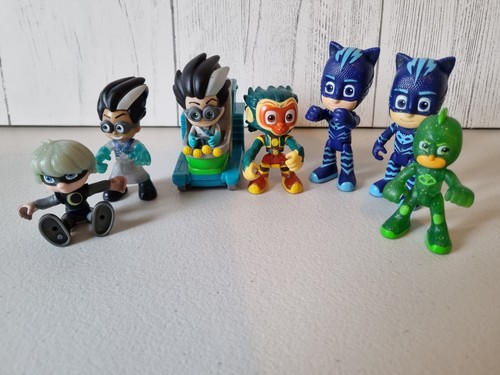 Masks small figures bundle - pj,