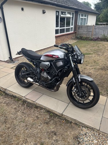 Yamaha xsr700 - yamaha,