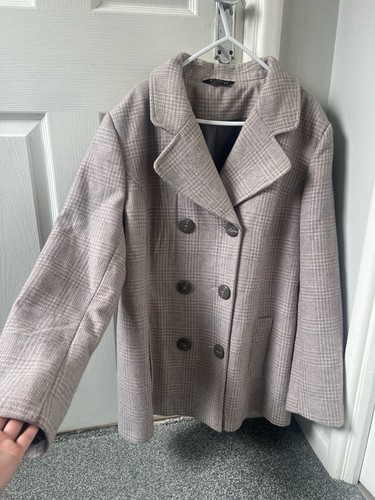 Light grey pink - light, winter