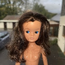 Gorgeous Vintage Sindy doll - long brunette hair, 033055X / 2 Gen 1077, VGC
