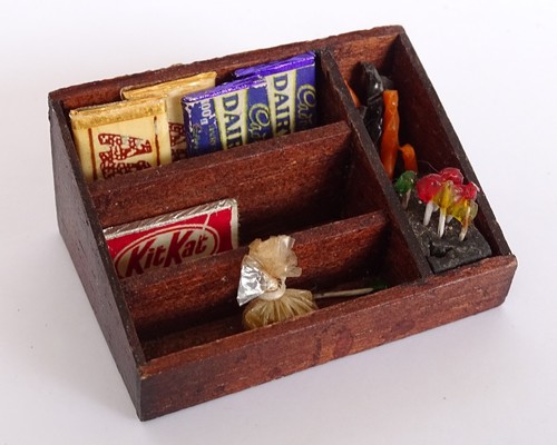 Vintage dolls house sweet - vintage,