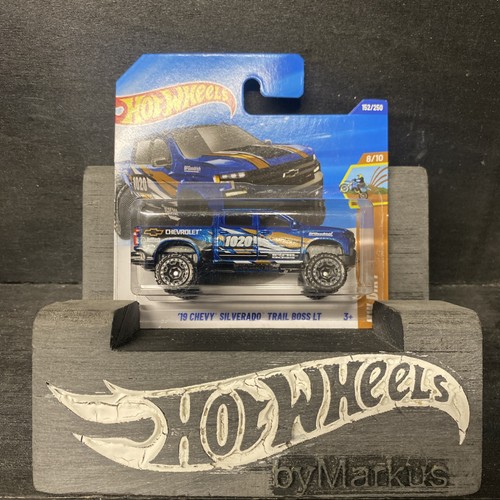 Hot wheels chevy silverado - hot,