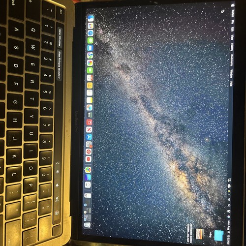 Used mac book pro - book, 2020