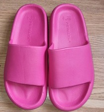 Primark Women's Pink Slippers