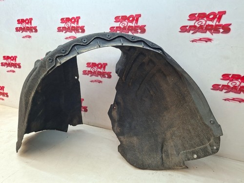 2013 2019 volvo v40 front - front, left