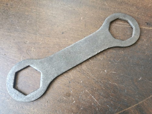 Vintage flat plate 11 16af - flat, 11/16af