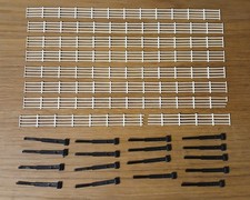 Hornby OO gauge R299 white trackside fences and clips