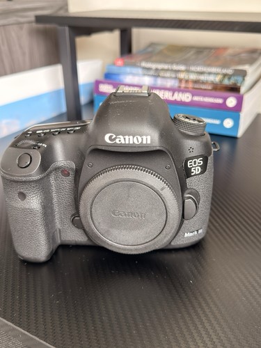 Canon eos mark iii digital - 5d,