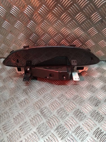 Toyota yaris compteur - p9, de