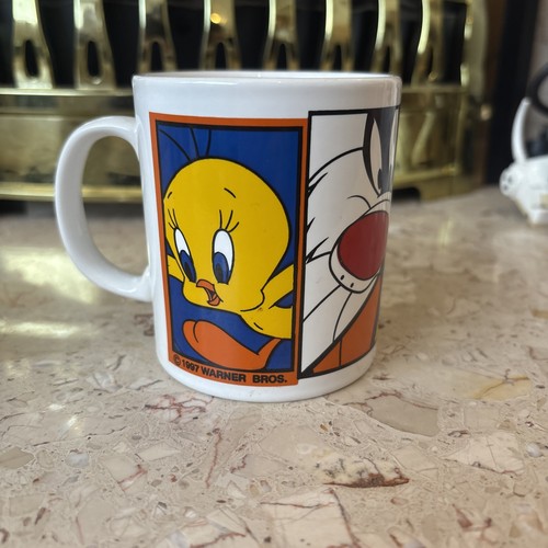Rare 1997 warner bros looney - rare,