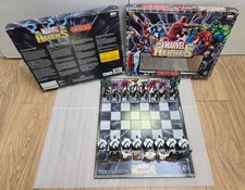 MARVEL HEROES CHESS SET : 2003
