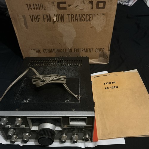 Icom 210 transceiver with - icom, ic-210