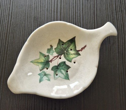 Tea bag and spoon holder