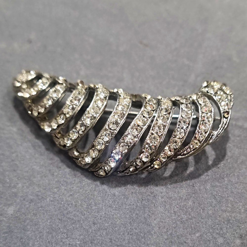 Vintage silver tone - vintage, crescent