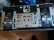 Pioneer CDJ-200 ×2. with  Pioneer DJM 300 mixer  and flight case