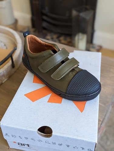 The art company - company, khaki
