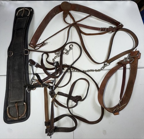 Weaver horse tack lot breast - horse,